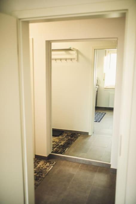 Wunderschoene Neue 3,5 Zimmerwohnung Naehe Kassel Bis 4 Erwachsene 3 Kinder Fuldatal Εξωτερικό φωτογραφία