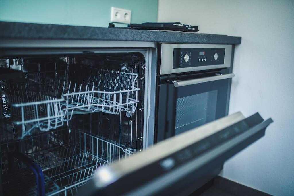 Wunderschoene Neue 3,5 Zimmerwohnung Naehe Kassel Bis 4 Erwachsene 3 Kinder Fuldatal Εξωτερικό φωτογραφία